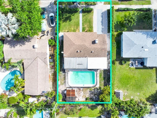 329 Laurie Rd, West Palm Beach FL 33405