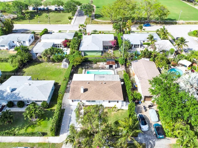 329 Laurie Rd, West Palm Beach FL 33405