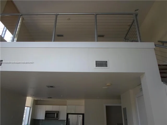 1050 BRICKELL AV # 202, Miami FL 33131