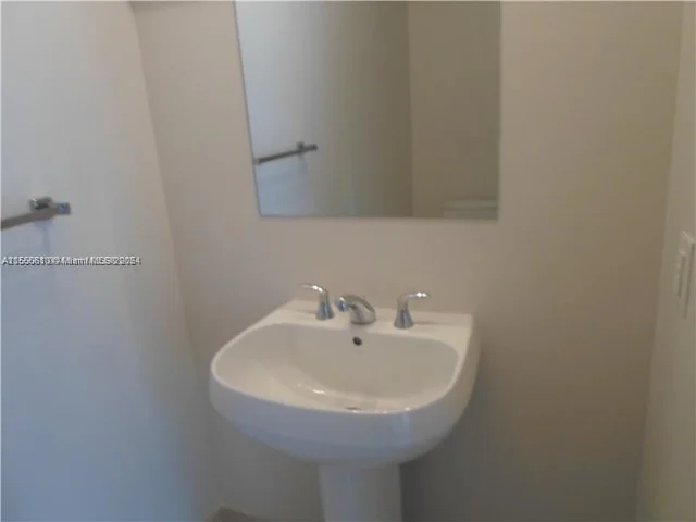 1050 BRICKELL AV # 202, Miami FL 33131