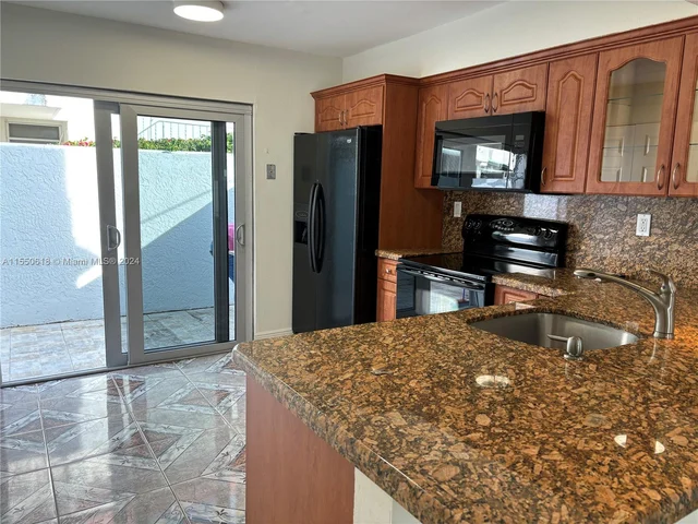 619 Michigan Ave # 6, Miami Beach FL 33139