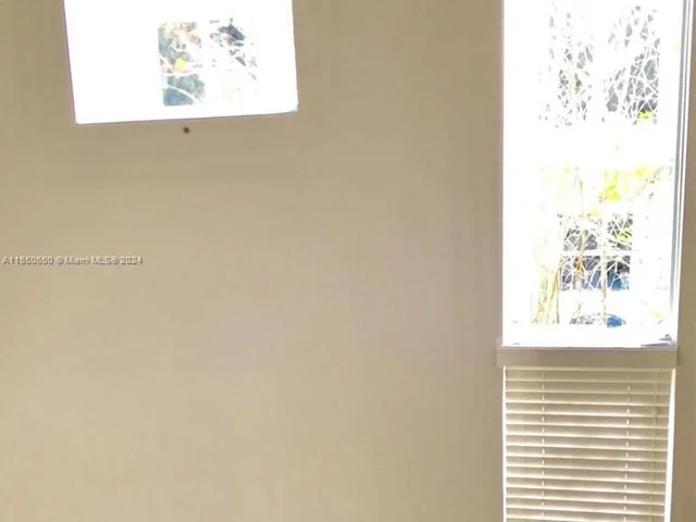 1744 N Dixie Hwy, Fort Lauderdale FL 33305