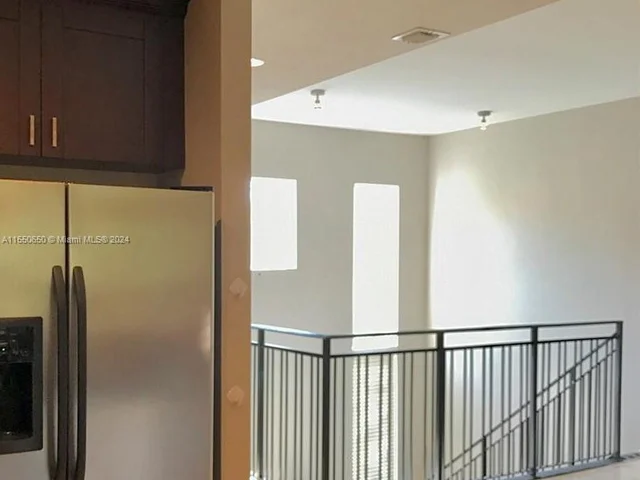 1744 N Dixie Hwy, Fort Lauderdale FL 33305