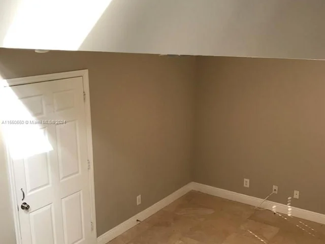 1744 N Dixie Hwy, Fort Lauderdale FL 33305