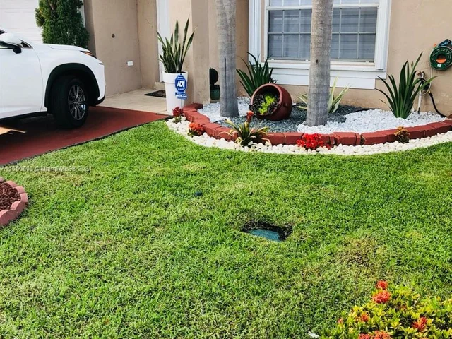 16225 SW 99th Ter, Miami FL 33196