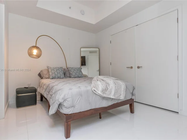 851 NE 1st Ave # 4008, Miami FL 33132