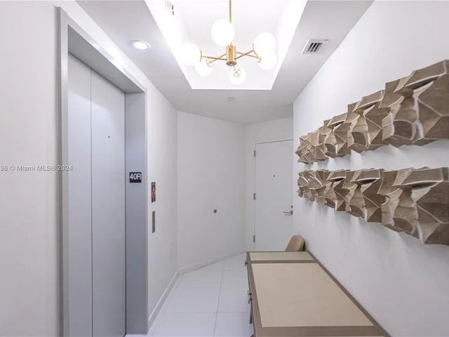 851 NE 1st Ave # 4008, Miami FL 33132