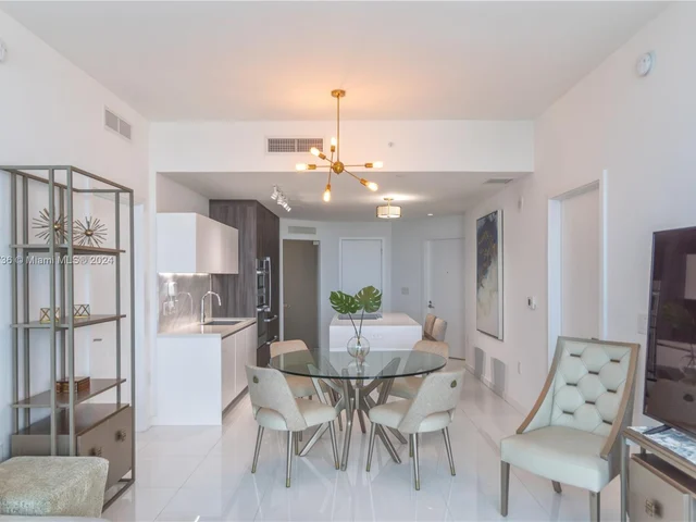 851 NE 1st Ave # 4008, Miami FL 33132