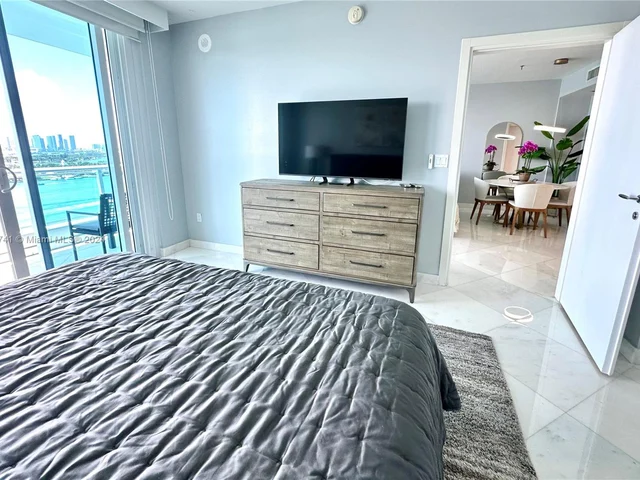 540 west ave # 1912, Miami Beach FL 33139