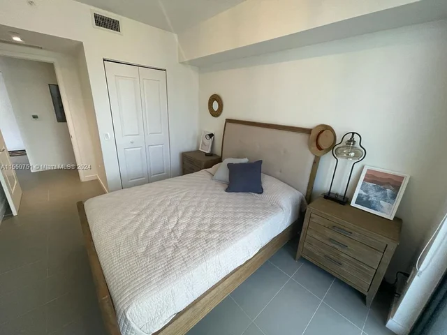 1600 NE 1st Ave # 2208, Miami FL 33132