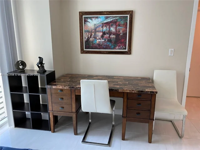 335 S Biscayne Blvd # 2900, Miami FL 33131