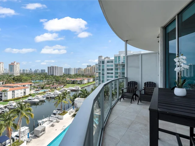 3029 NE 188th St # 819, Aventura FL 33180