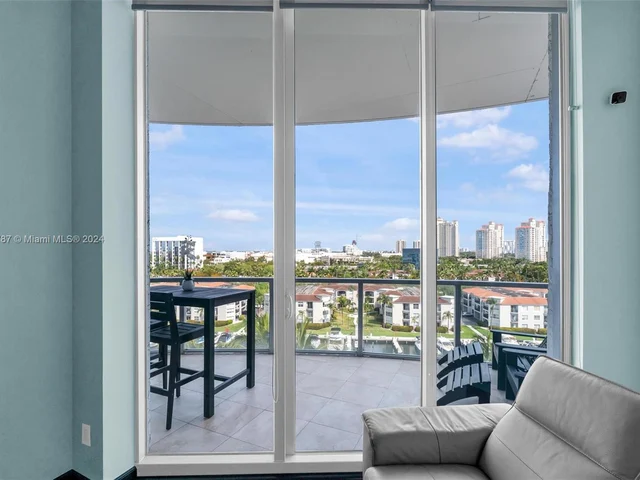 3029 NE 188th St # 819, Aventura FL 33180