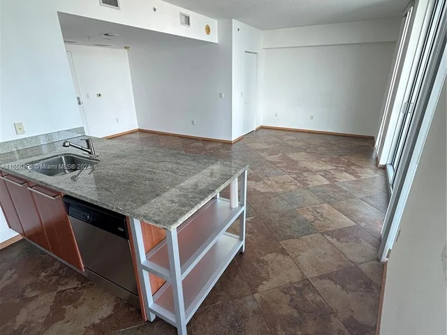 185 SW 7th St # 2800, Miami FL 33130