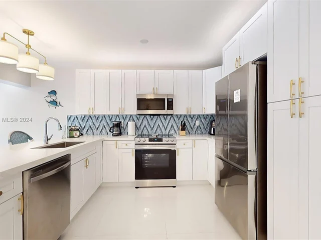 1201 S Citrus Isle # 2, Fort Lauderdale FL 33315