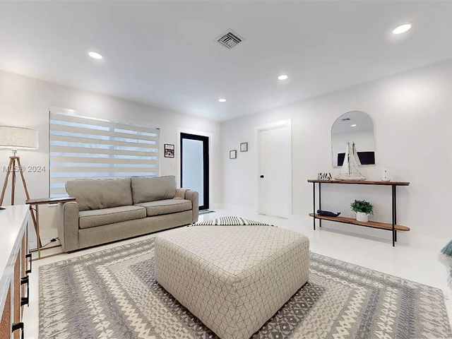 1201 S Citrus Isle # 2, Fort Lauderdale FL 33315