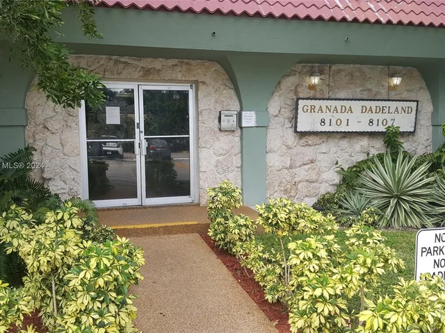 8107 SW 72nd Ave # 321E, Miami FL 33143