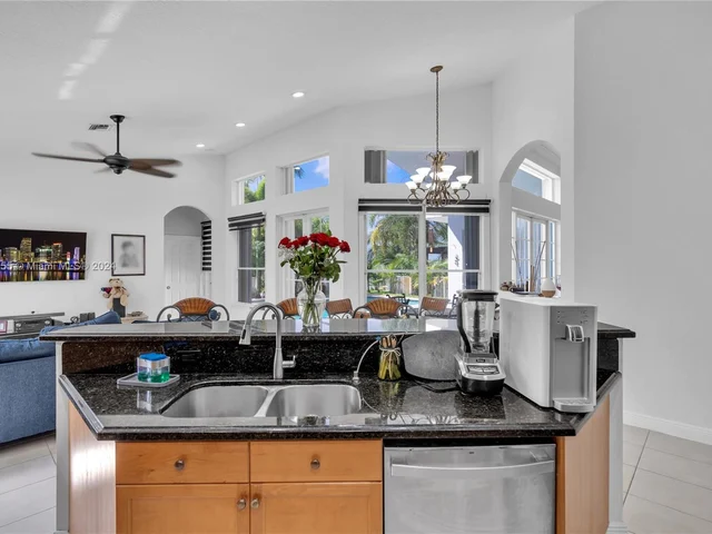 18708 SW 47th St, Miramar FL 33029