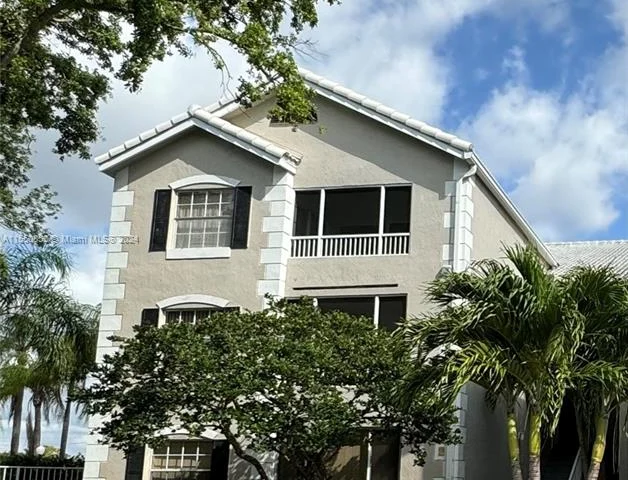 2861 N Oakland Forest Dr # 201, Oakland Park FL 33309