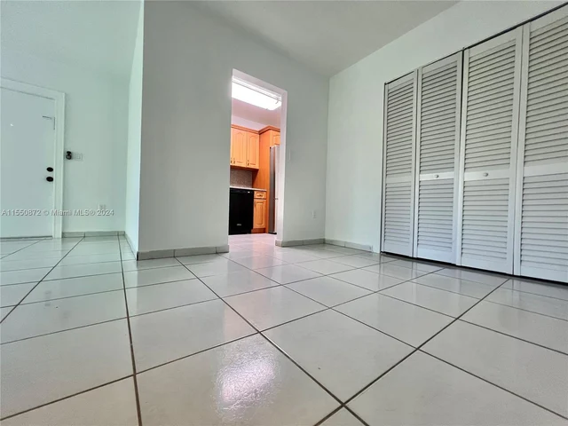 7829 Miller Dr # B202, Miami FL 33155