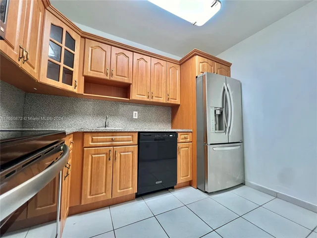 7829 Miller Dr # B202, Miami FL 33155