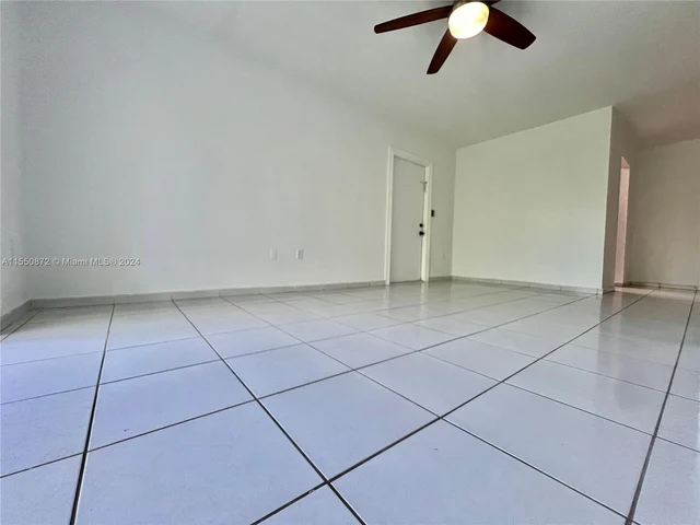 7829 Miller Dr # B202, Miami FL 33155