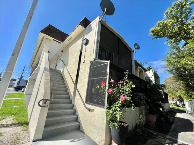 7829 Miller Dr # B202, Miami FL 33155