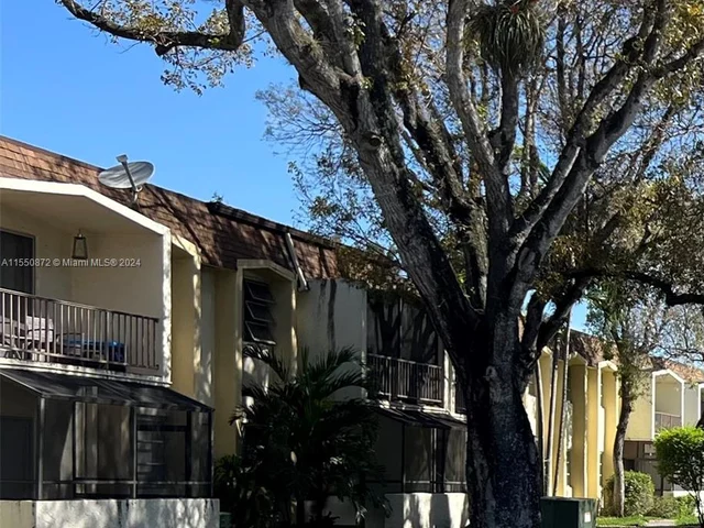 7829 Miller Dr # B202, Miami FL 33155