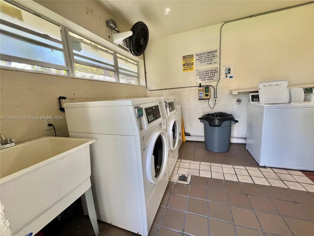 7829 Miller Dr # B202, Miami FL 33155