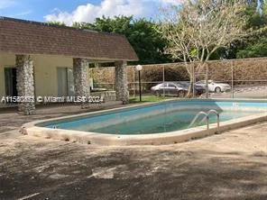 7829 Miller Dr # B202, Miami FL 33155