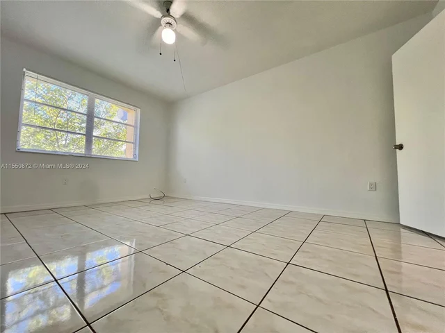 7829 Miller Dr # B202, Miami FL 33155