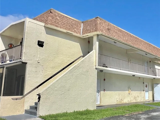7829 Miller Dr # B202, Miami FL 33155
