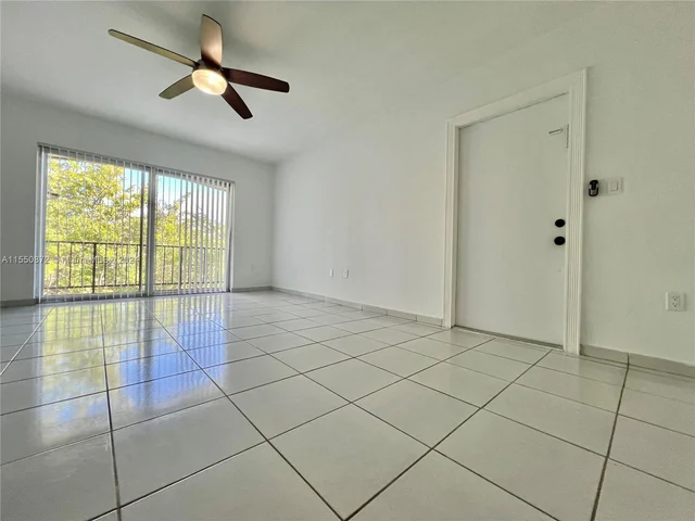 7829 Miller Dr # B202, Miami FL 33155