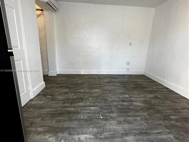 1064 NW 103rd St # 1066, Miami FL 33150