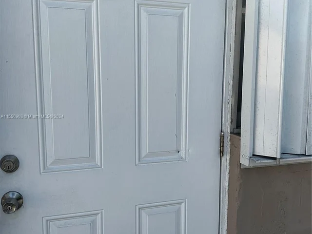 1064 NW 103rd St # 1066, Miami FL 33150