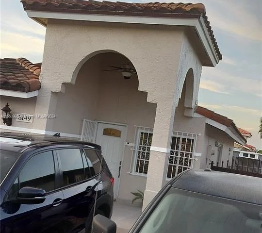 3149 W 68th Pl, Hialeah FL 33018