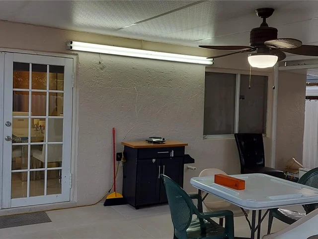 3149 W 68th Pl, Hialeah FL 33018