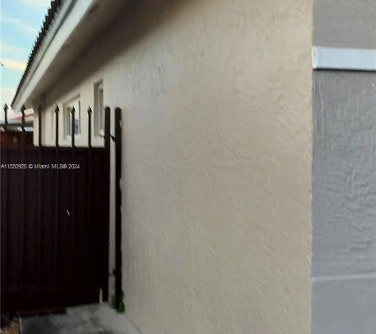 3149 W 68th Pl, Hialeah FL 33018