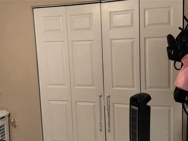 3149 W 68th Pl, Hialeah FL 33018