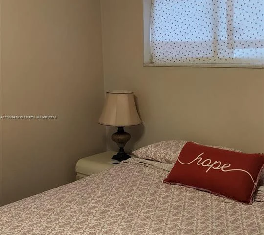 3149 W 68th Pl, Hialeah FL 33018