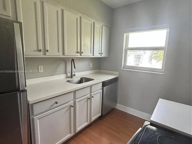 1075 101st St # 8, Bay Harbor Islands FL 33154