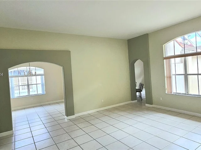 13160 NW 7th Ter, Miami FL 33182