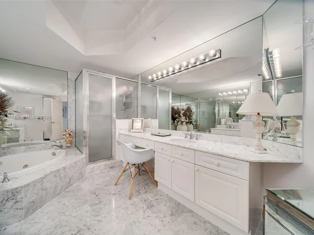 6001 N Ocean Dr # 702, Hollywood FL 33019