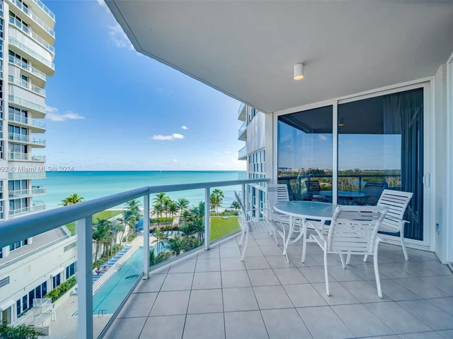 6001 N Ocean Dr # 702, Hollywood FL 33019