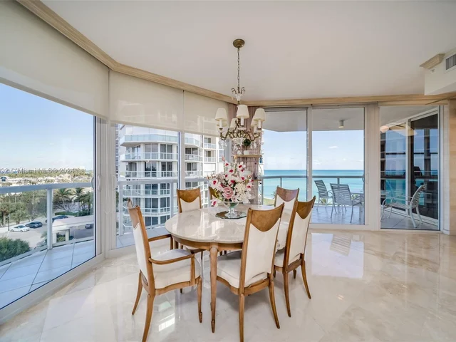 6001 N Ocean Dr # 702, Hollywood FL 33019