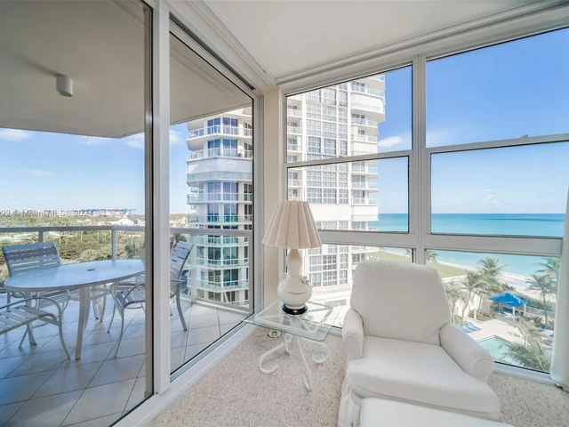 6001 N Ocean Dr # 702, Hollywood FL 33019