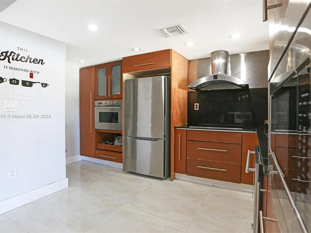 1611 SW 124th Pl Concourse # 123, Miami FL 33175