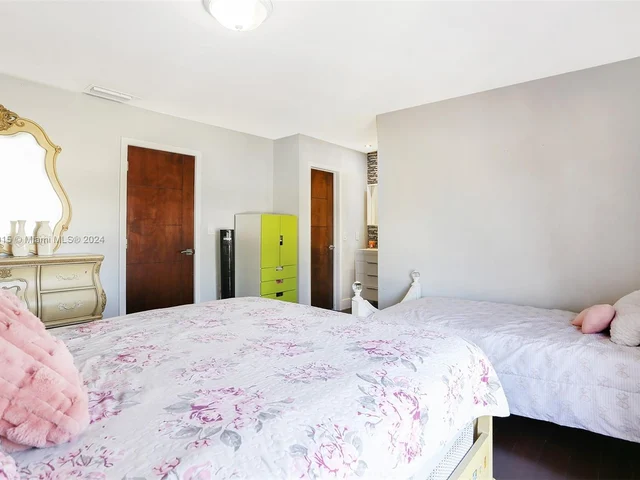 1611 SW 124th Pl Concourse # 123, Miami FL 33175