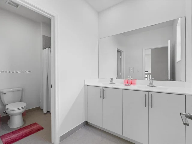 13265 SW 234 ST, Miami FL 33032