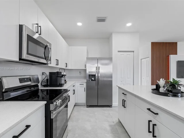 13265 SW 234 ST, Miami FL 33032